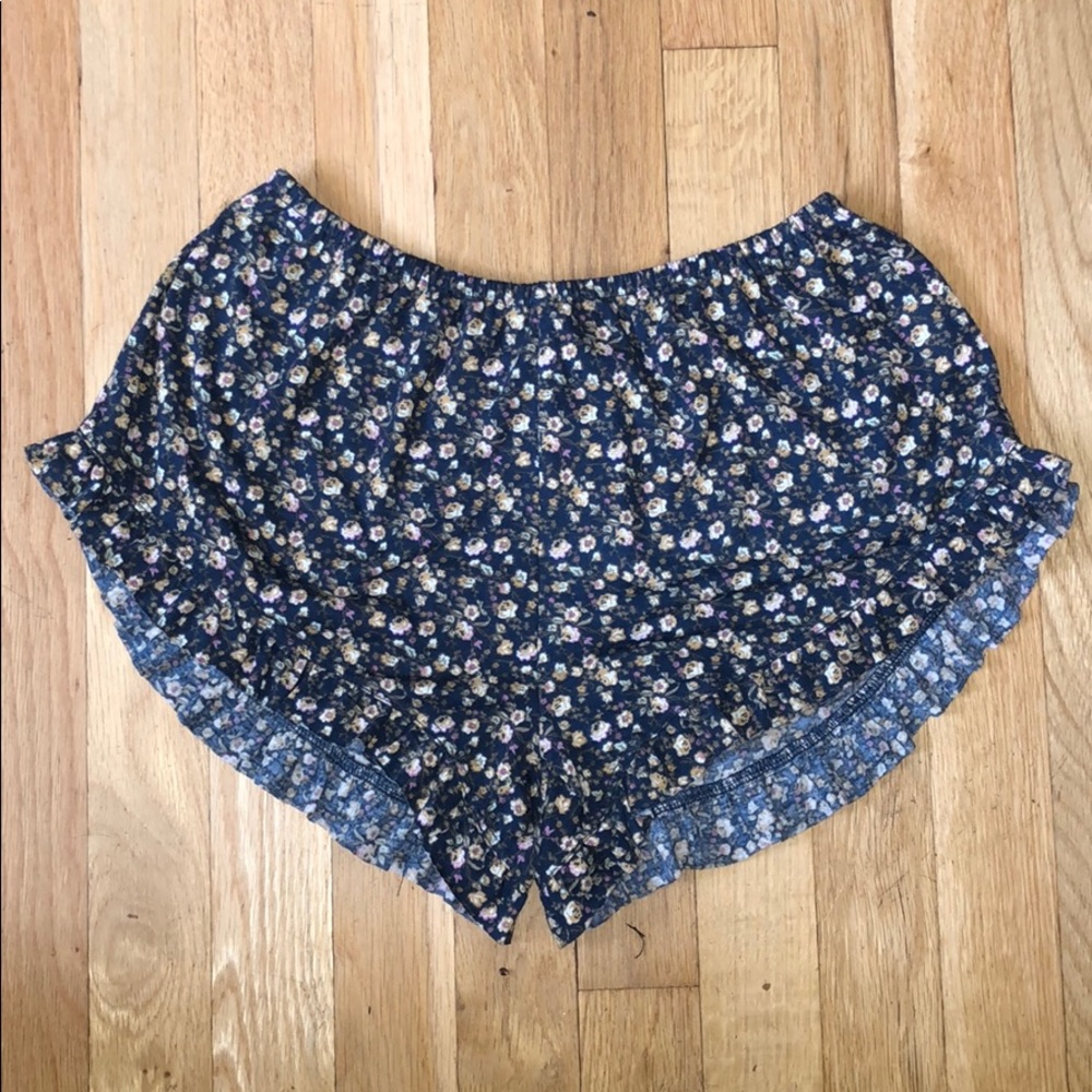 NWT 🆕 Floral Shorts